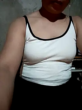 Snapshot of vanvan005 chatting on June 26, 2026, 11:58 am vanvan005 online show from June 26, 2026, 11:58 am