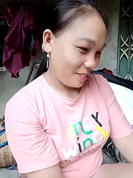 Snapshot of vanvan005 chatting on July 17, 2026, 11:28 am vanvan005 online show from July 17, 2026, 11:28 am