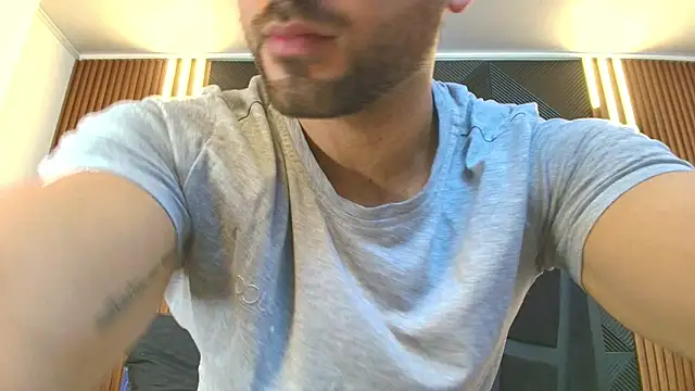 lorenzo walker 1 online show from February 14, 2026, 5:32 pm