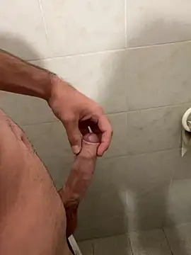 Rodolf069 online show from April 29, 2026, 11:11 pm