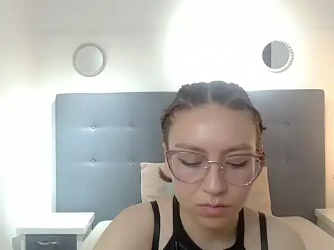 mia vegga online show from January 10, 2026, 8:21 pm