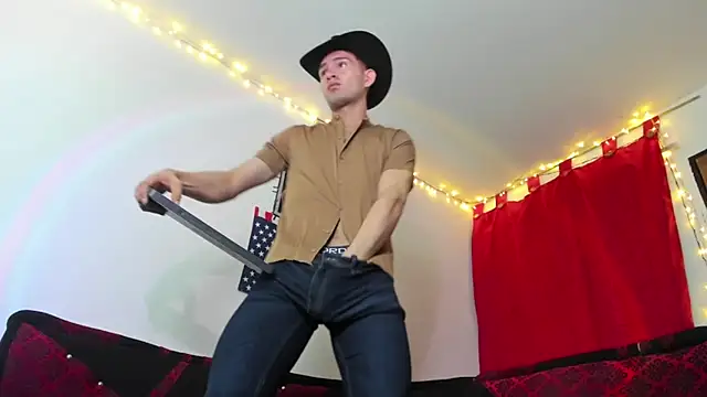 camilo model online show from January 8, 2026, 8:22 pm