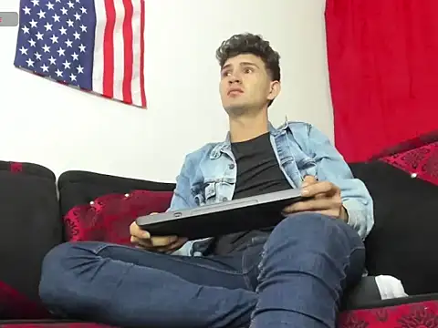 camilo model online show from January 14, 2026, 5:13 am