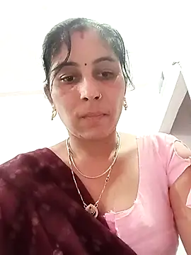 Hot ree85 online show from March 5, 2026, 8:10 am