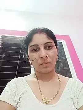 Hot ree85 online show from May 31, 2026, 6:21 am