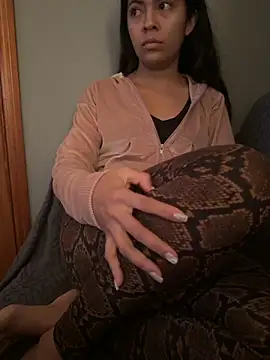 Snapshot of Bufu2213 chatting on April 3, 2026, 6:17 pm Bufu2213 online show from April 3, 2026, 6:17 pm