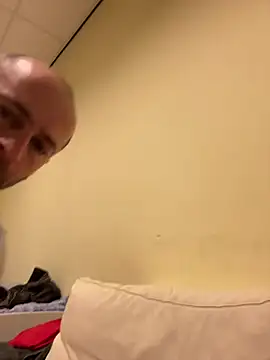 Majestik1 online show from April 21, 2026, 9:37 am