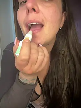 Marieweed online show from January 15, 2026, 1:10 am