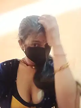 Snapshot of Kinjal_setty chatting on June 11, 2026, 2:33 am Kinjal setty online show from June 11, 2026, 2:33 am