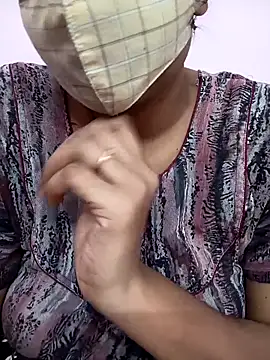 Snapshot of Ammu14399 chatting on February 18, 2026, 8:10 am Ammu14399 online show from February 18, 2026, 8:10 am