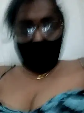 Queen-hot- online show from April 10, 2026, 5:39 pm