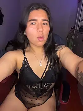 Minico25 online show from May 27, 2026, 5:26 am