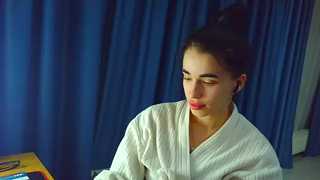 Vlada Elfie online show from March 11, 2026, 7:31 pm