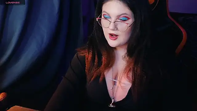 PixelMiss online show from July 28, 2026, 9:58 pm