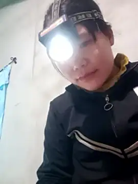 Snapshot of him220 chatting on January 12, 2026, 7:46 am him220 online show from January 12, 2026, 7:46 am