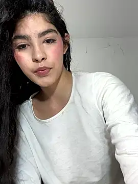 Snapshot of dani_bela chatting on January 11, 2026, 6:18 am dani bela online show from January 11, 2026, 6:18 am