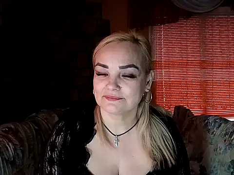 Snapshot of AureliaLove35 chatting on February 18, 2026, 7:59 am AureliaLove35 online show from February 18, 2026, 7:59 am