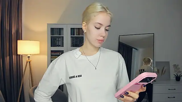 beauty cutiepie online show from January 10, 2026, 7:54 am