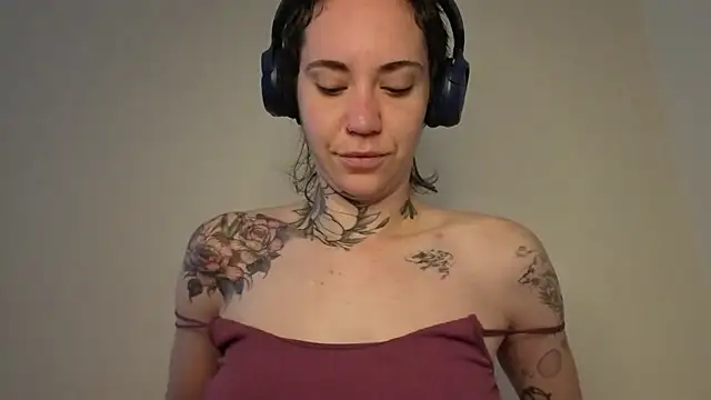 Dirty Pink online show from May 21, 2026, 7:48 am