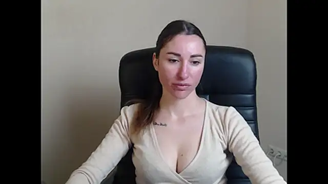 cammila horn online show from February 4, 2026, 6:41 am