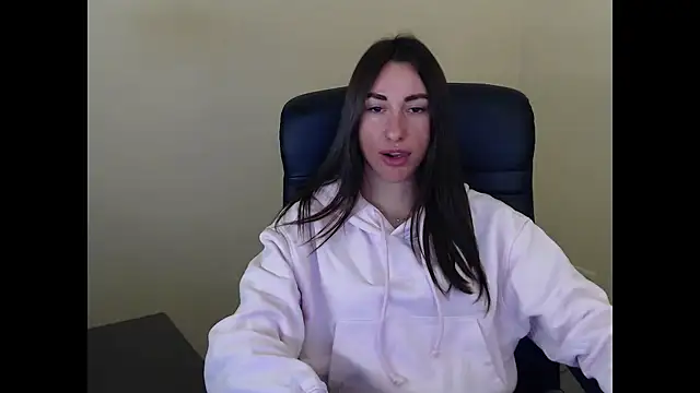 cammila horn online show from March 14, 2026, 6:35 pm