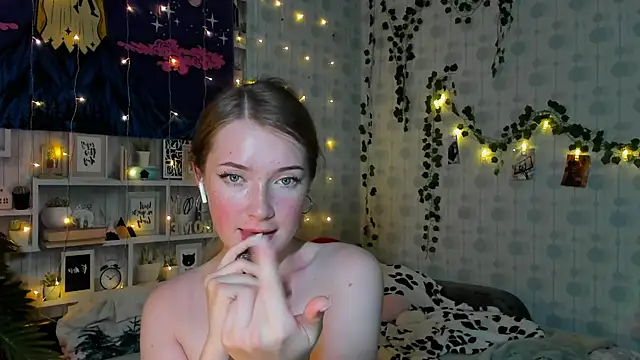 swiity room  online show from July 28, 2026, 7:39 pm