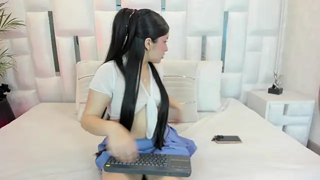 Snapshot of im_miadoll chatting on January 16, 2026, 8:24 pm im miadoll online show from January 16, 2026, 8:24 pm