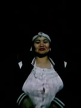 Snapshot of valerle chatting on January 8, 2026, 2:41 pm valerle online show from January 8, 2026, 2:41 pm