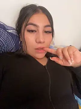 Snapshot of LatinaFireX chatting on January 14, 2026, 7:08 pm LatinaFireX online show from January 14, 2026, 7:08 pm