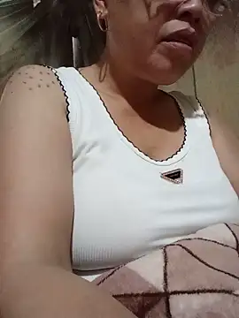 Snapshot of Agnes-baby chatting on June 21, 2026, 12:35 am Agnes-baby online show from June 21, 2026, 12:35 am