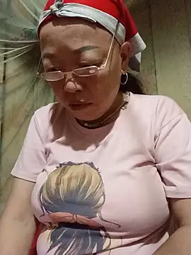 Snapshot of Agnes-baby chatting on July 5, 2026, 9:11 pm Agnes-baby online show from July 5, 2026, 9:11 pm