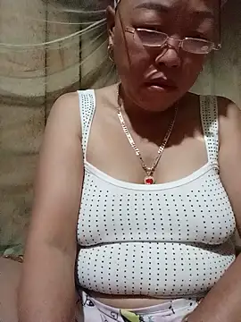 Snapshot of Agnes-baby chatting on July 17, 2026, 10:03 pm Agnes-baby online show from July 17, 2026, 10:03 pm