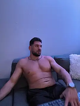 Angelo 33 online show from February 1, 2026, 3:21 pm