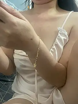 Avelyn-n online show from January 11, 2026, 2:55 pm