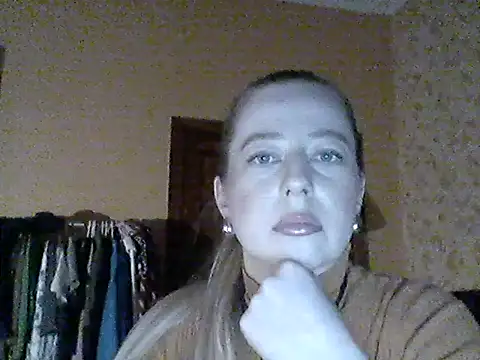 Miralisse online show from February 28, 2026, 10:33 pm