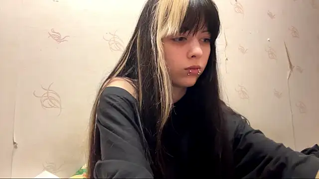 VeraDaisy online show from February 11, 2026, 6:24 pm