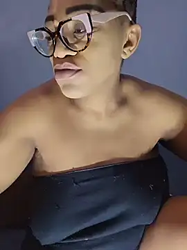 Snapshot of Sultrydiva1 chatting on February 22, 2026, 8:13 am Sultrydiva1 online show from February 22, 2026, 8:13 am