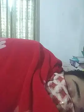 Snapshot of momo_loves chatting on January 8, 2026, 6:16 am momo loves online show from January 8, 2026, 6:16 am