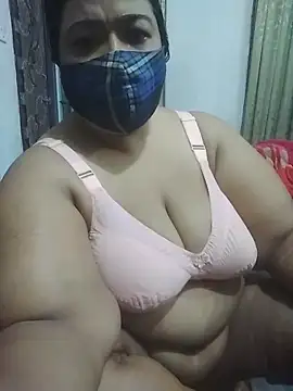 momo loves online show from April 13, 2026, 8:36 pm