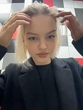 AshleyMur online show from March 4, 2026, 5:13 am