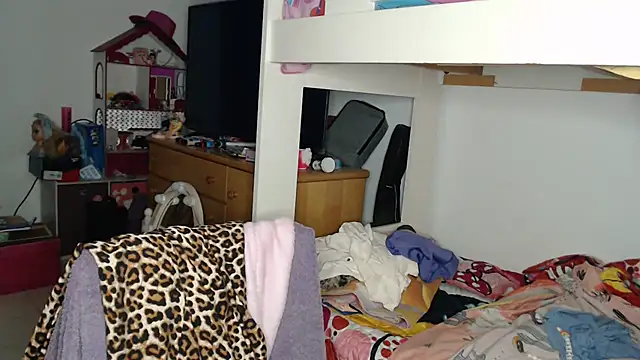 Piaaa3 online show from February 25, 2026, 4:22 am