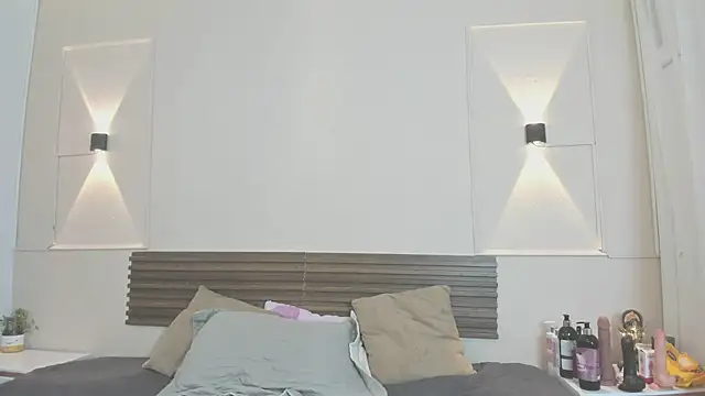 Snapshot of mia_gold_ chatting on July 1, 2026, 6:51 pm mia gold online show from July 1, 2026, 6:51 pm