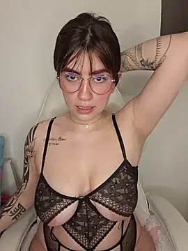 Snapshot of kuritto_ chatting on February 22, 2026, 12:01 am kuritto online show from February 22, 2026, 12:01 am