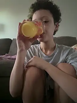 Snapshot of jojosbizarrelyf chatting on February 26, 2026, 1:43 pm jojosbizarrelyf online show from February 26, 2026, 1:43 pm