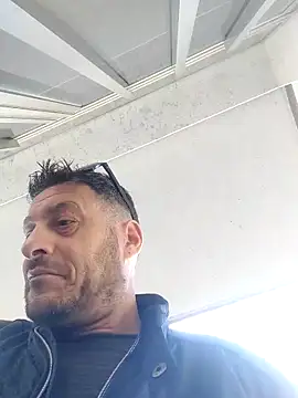 Snapshot of colosone chatting on October 10, 2025, 9:30 am colosone online show from October 10, 2025, 9:30 am