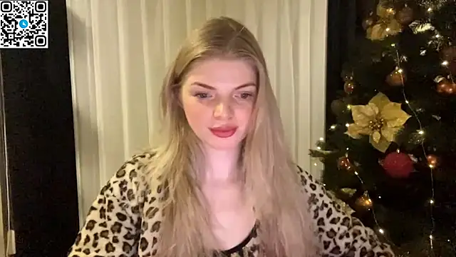 Sweet Sinn  online show from January 7, 2026, 10:56 pm