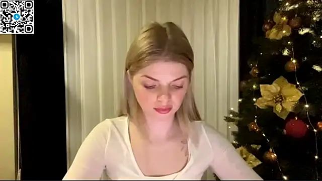 Sweet Sinn  online show from January 9, 2026, 9:05 pm