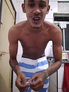 Magrinhodelicia011 online show from June 13, 2026, 9:46 pm