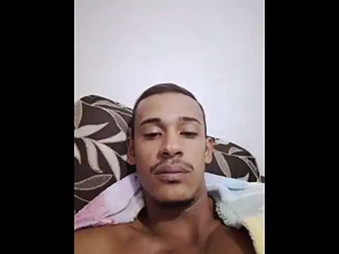 Magrinhodelicia011 online show from June 20, 2026, 11:51 pm