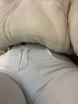 Michelle ec online show from April 17, 2026, 9:07 pm